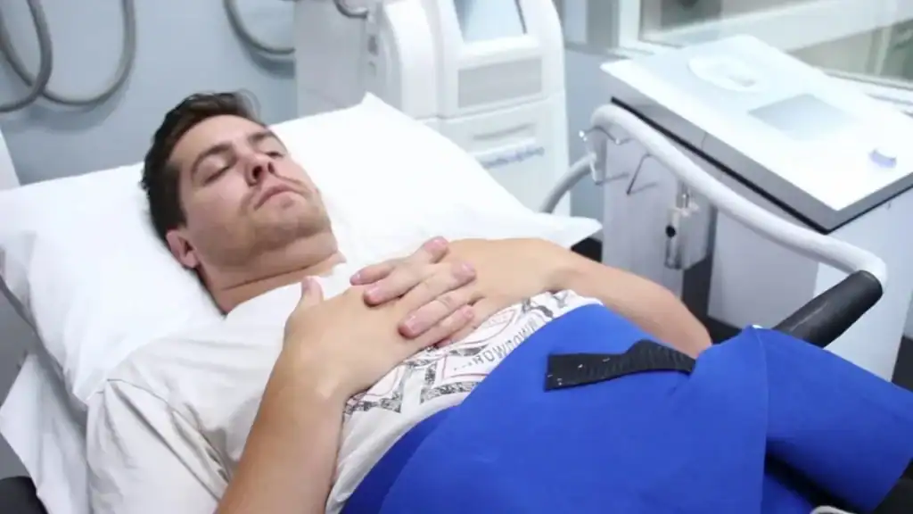 Transforming Bodies: Celebrity Success Stories and the Truth Behind Body Contouring 2 Image of male having body contouring Cranleigh treatment